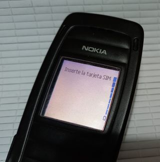 Telefono cellulare Nokia 2652 RH-53 con batteria e caricabatterie
