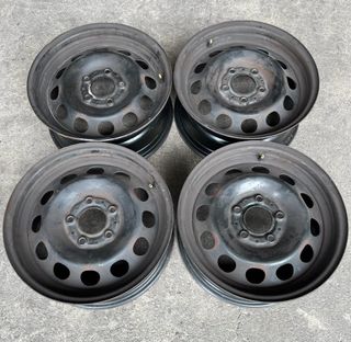 Se venden 4 llantas de hierro 16x6,5 et42 de bmw