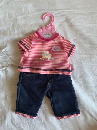 Muñeco Baby Born + ropa y accesorios