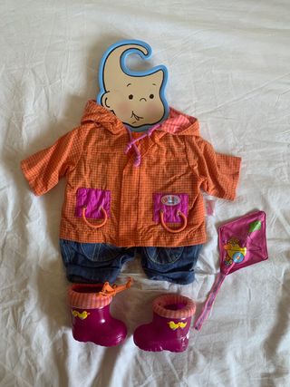 Muñeco Baby Born + ropa y accesorios