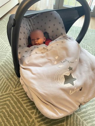 Maxicosi con accesorios