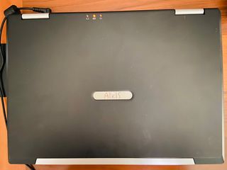 Ordenador Mod. AIRIS PC Portatil Multimedia W299