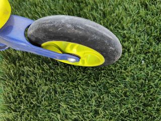 Patinete Juguettos uve - tres ruedas