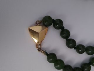 Collana in giada e oro 750. Vintage.