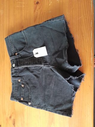 Levi's cortos negros