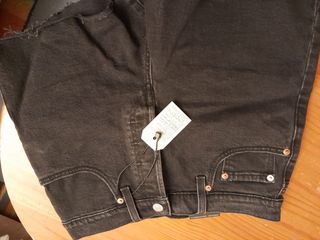 Levi's cortos negros