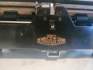 Máquina de escribir Remington Rand