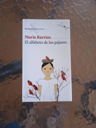 El alfabeto de los pájaros, Nuria Barrio