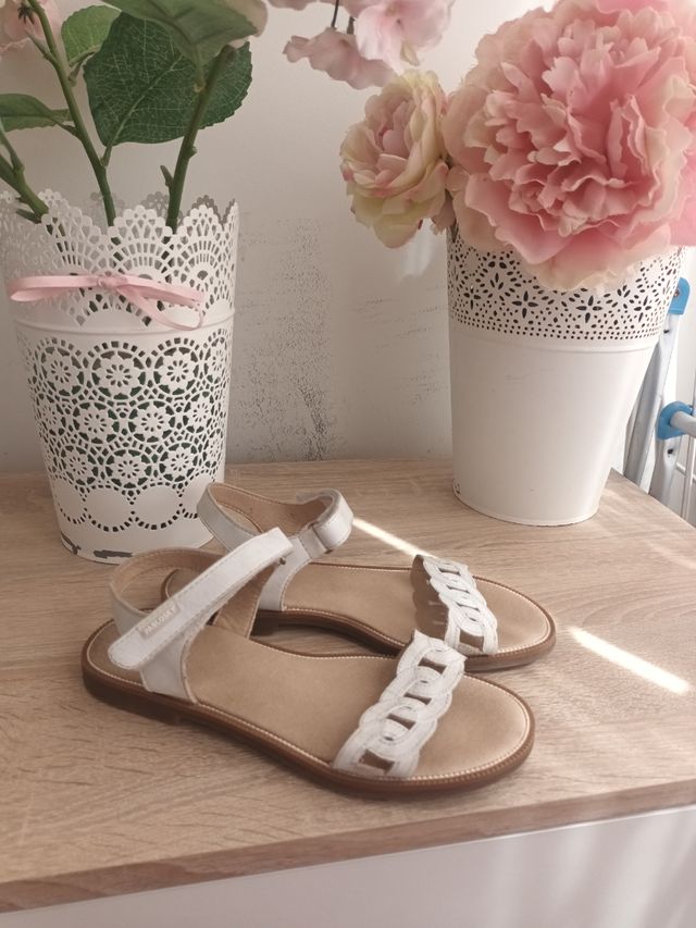 Sandalias pablosky blancas número 34