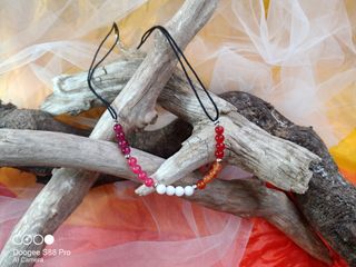 Collar de bolas bandera lesbica