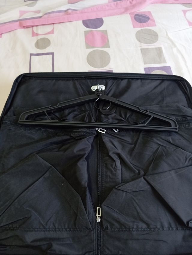 Porta trajes nuevo Lexon