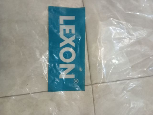 Porta trajes nuevo Lexon