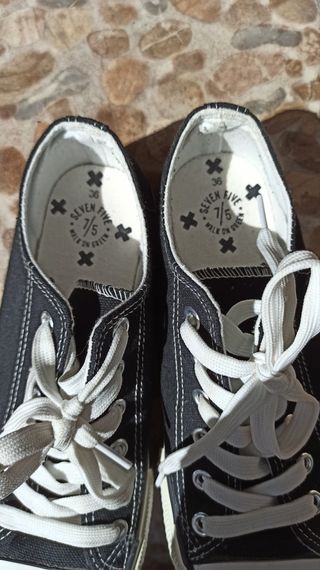 2 pares rojo/negro de Zapatillas tipo CONV3RSE 36