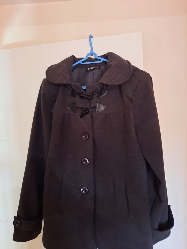 Trench corto grigio da donna