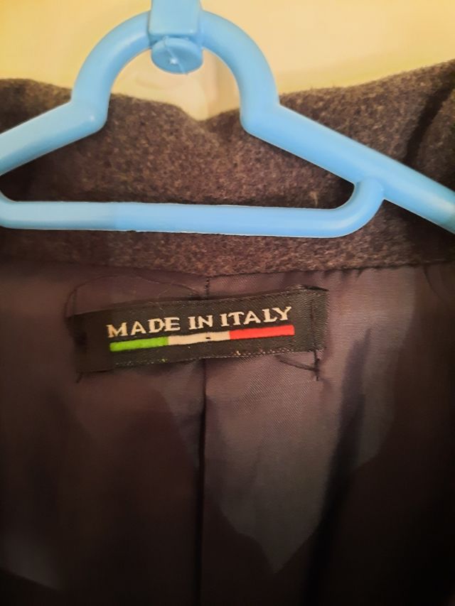 Trench corto grigio da donna