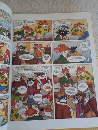 GERONIMO STILTON DINOSAURIOS EN ACCIÓN.