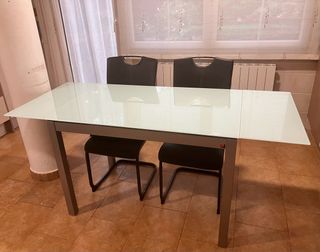 Mesa de cocina extensible (cristal y acero)