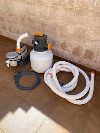 piscina con depuradora de arena