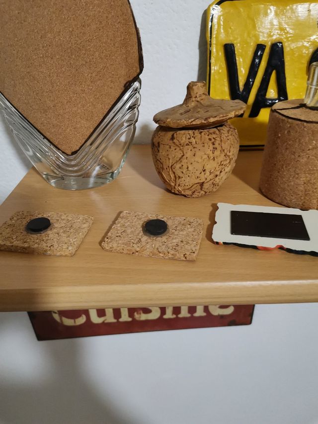 Set oggetti in sughero