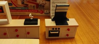 CONJUNTO MUEBLES DE JUGUETE CASA DE MUÑECAS.