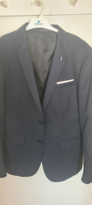 Traje zara hombre seminuevo