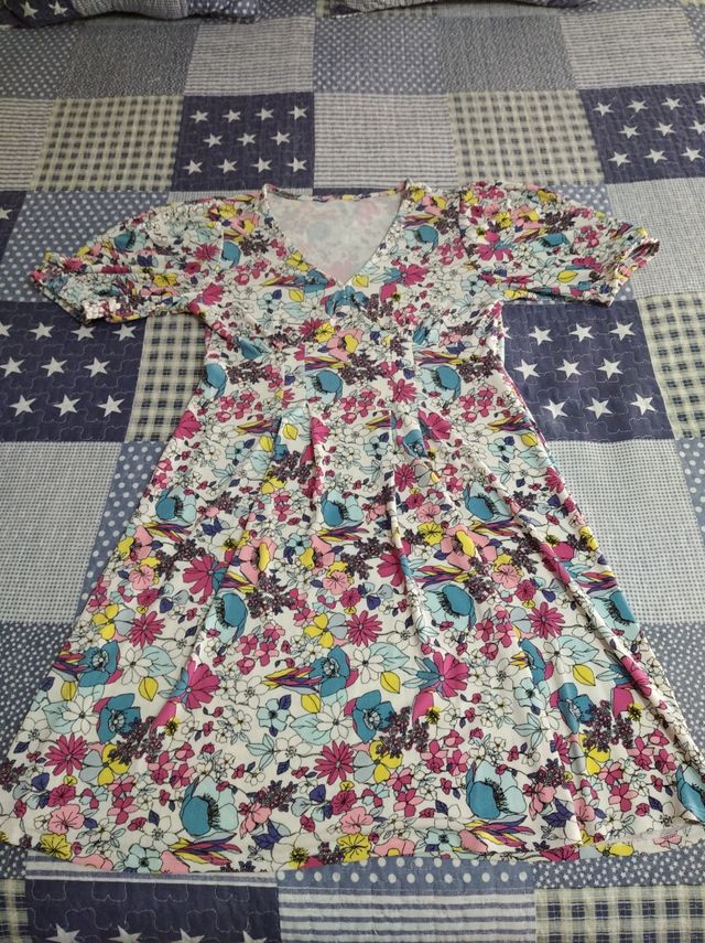 Vestido corto flores multicolor 