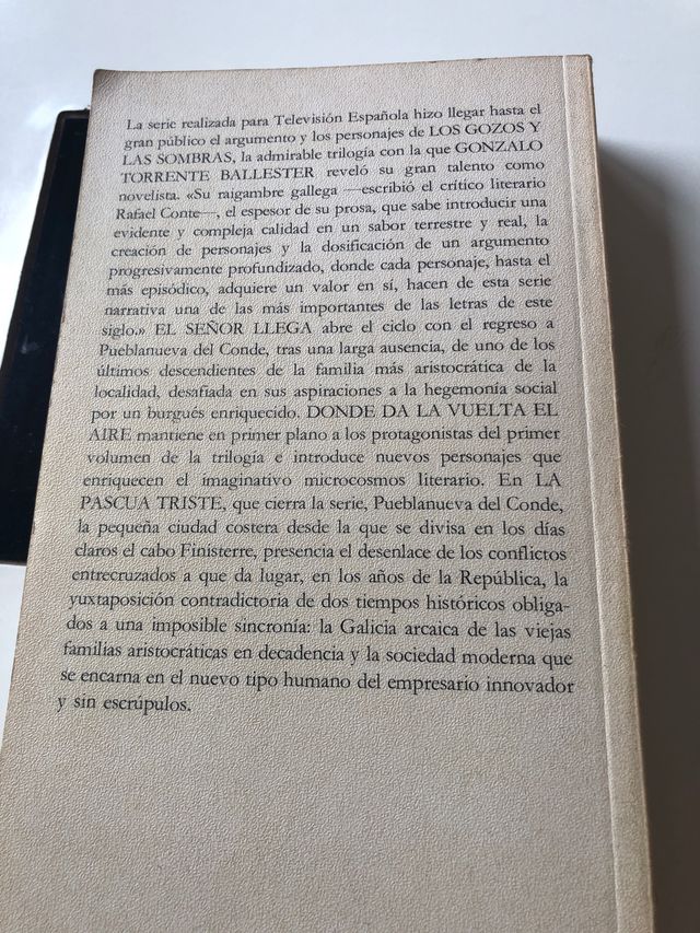 libro los gozos y las sombras 