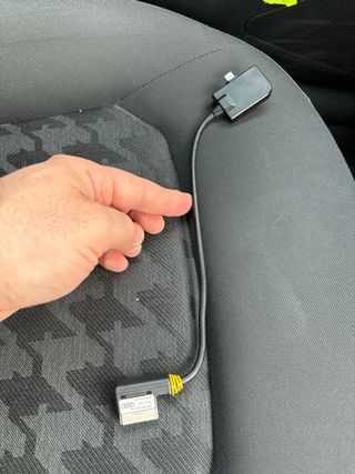 Audi adaptador Audi micro usb y de iphone.