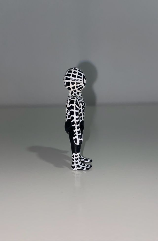 Playmobil Spiderman traje negro de segunda mano por 18 EUR en Chiclana de la Frontera en WALLAPOP