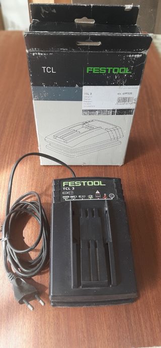 Cargador de bateria de taladro. FESTOOL.