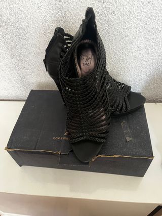 Sandalias con tacón