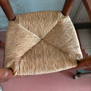 Dos Tronas de madera tipo bar