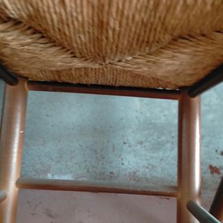 Dos Tronas de madera tipo bar