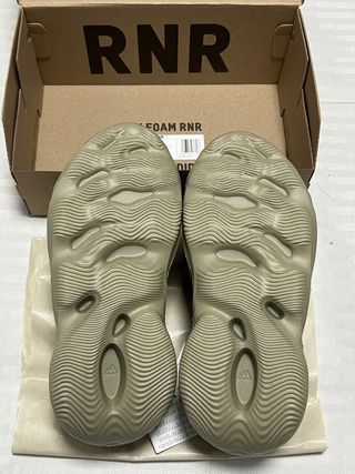 Adidas Yeezy Foam RNR Stone Salt, 43