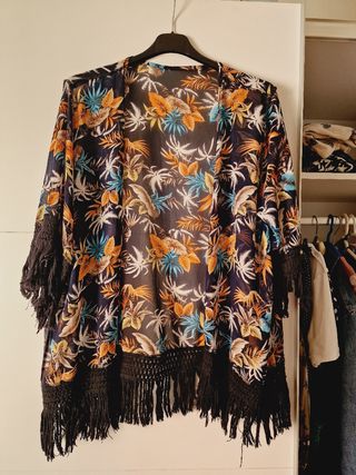 Bonito kimono talla L 