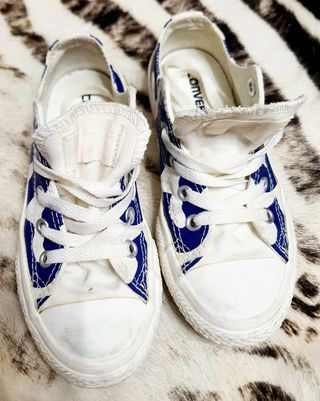 Zapatillas niño/a converse TALLA 30.