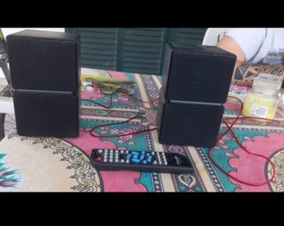 Radio con le 2 casse e il telecomando