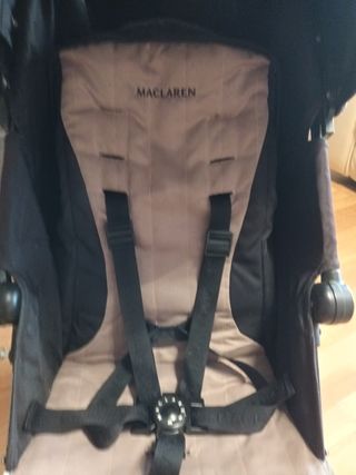 Maclaren quest negra marrón