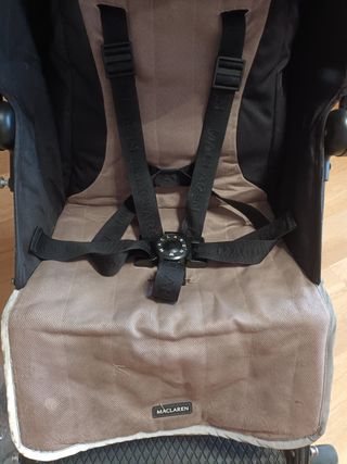 Maclaren quest negra marrón