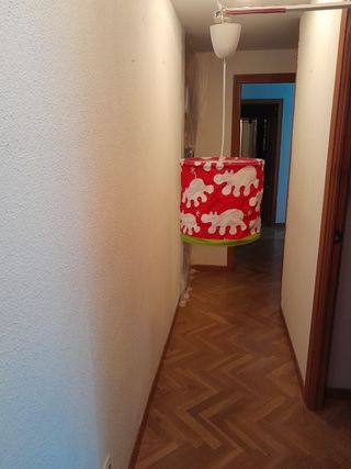 Lámpara Ikea infantil