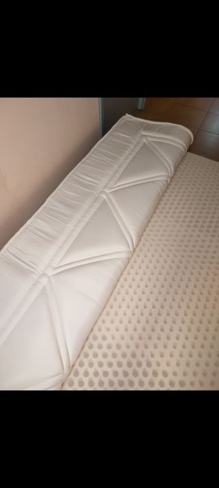 COLCHÓN MUY CONFORTABLE. ENTREGA EN PERSONA