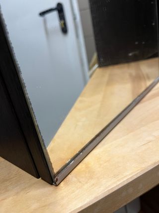 Armario de baño con iluminación Ikea