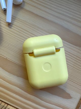 Auriculares Apple AirPods (2ª Generación)