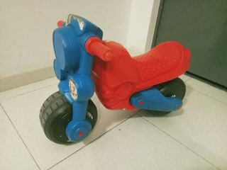 Correpasillos ,moto y carretilla