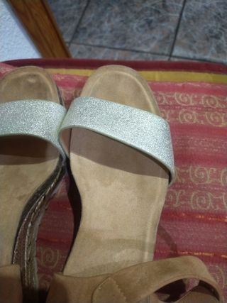 Sandalias de cuña talla 40