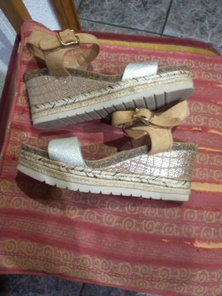 Sandalias de cuña talla 40