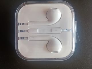 Auriculares con cable