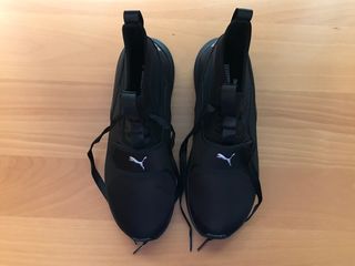 Zapatillas Puma. Talla 39