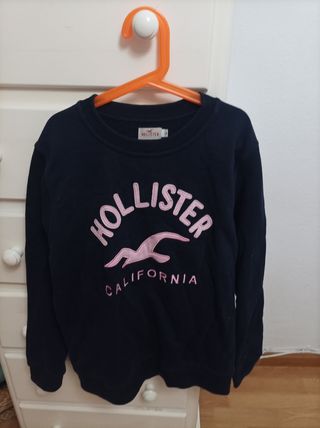 Sudadera chica Hollister.