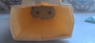 Máquina de coser de juguete antigua